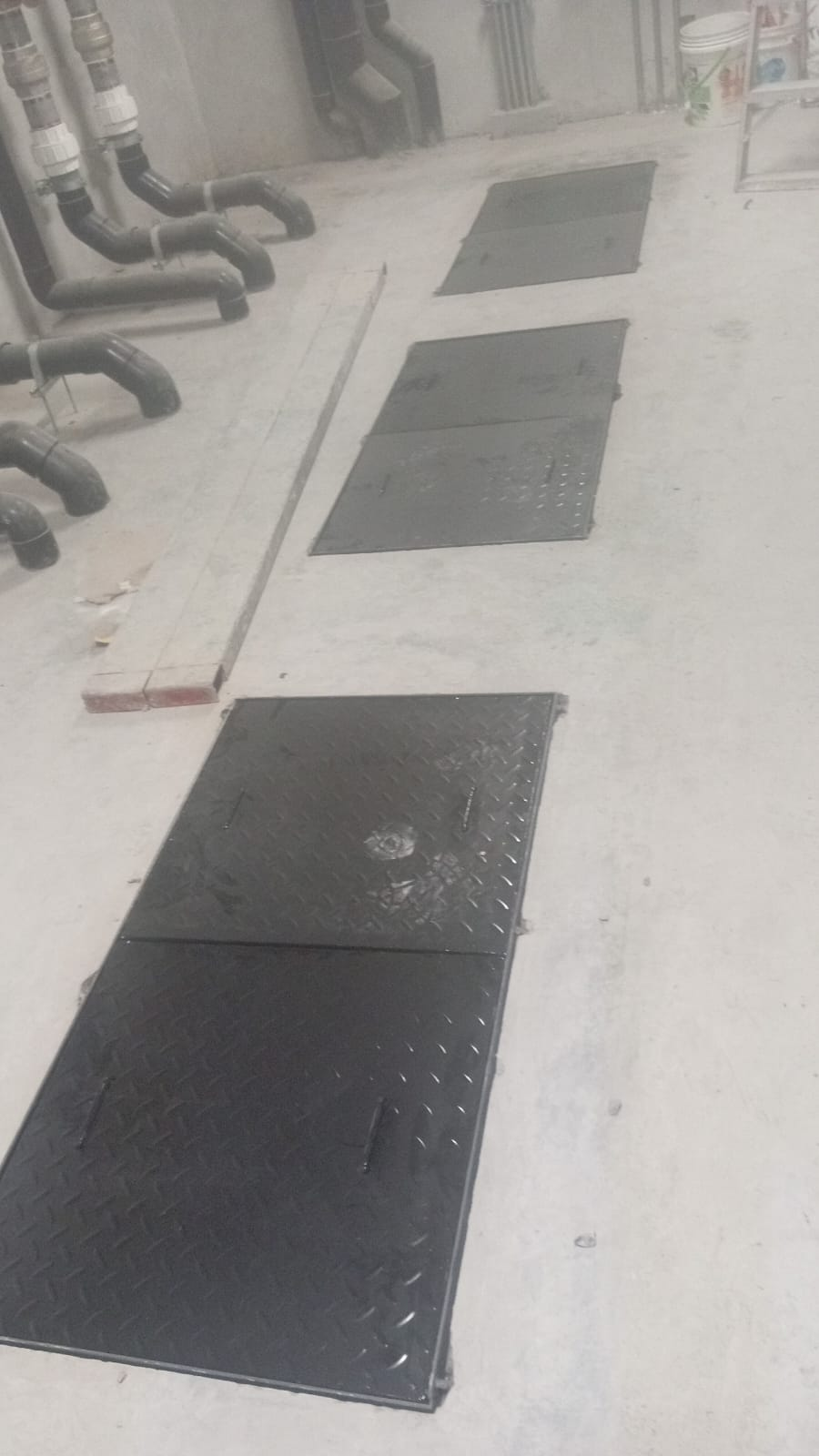 Tapas metálicas instaladas en cuarto de bombas de Qantua
